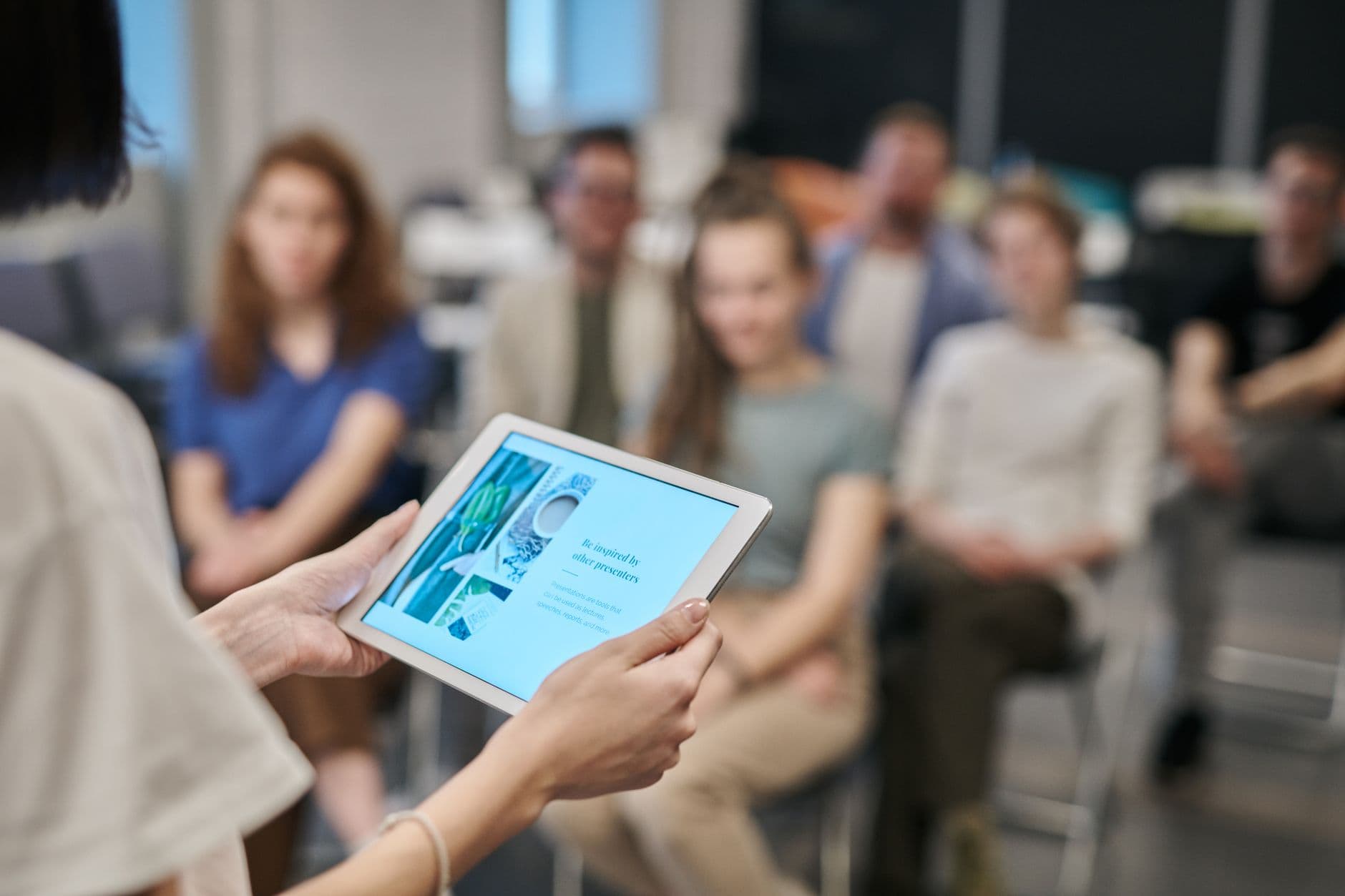 Bank of America Trains 200,000 Employees in AI: Lessons from a Large-Scale Rollout